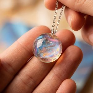 Irisierende Harz Anhänger Halskette, Ätherischer Schimmer Schmuck