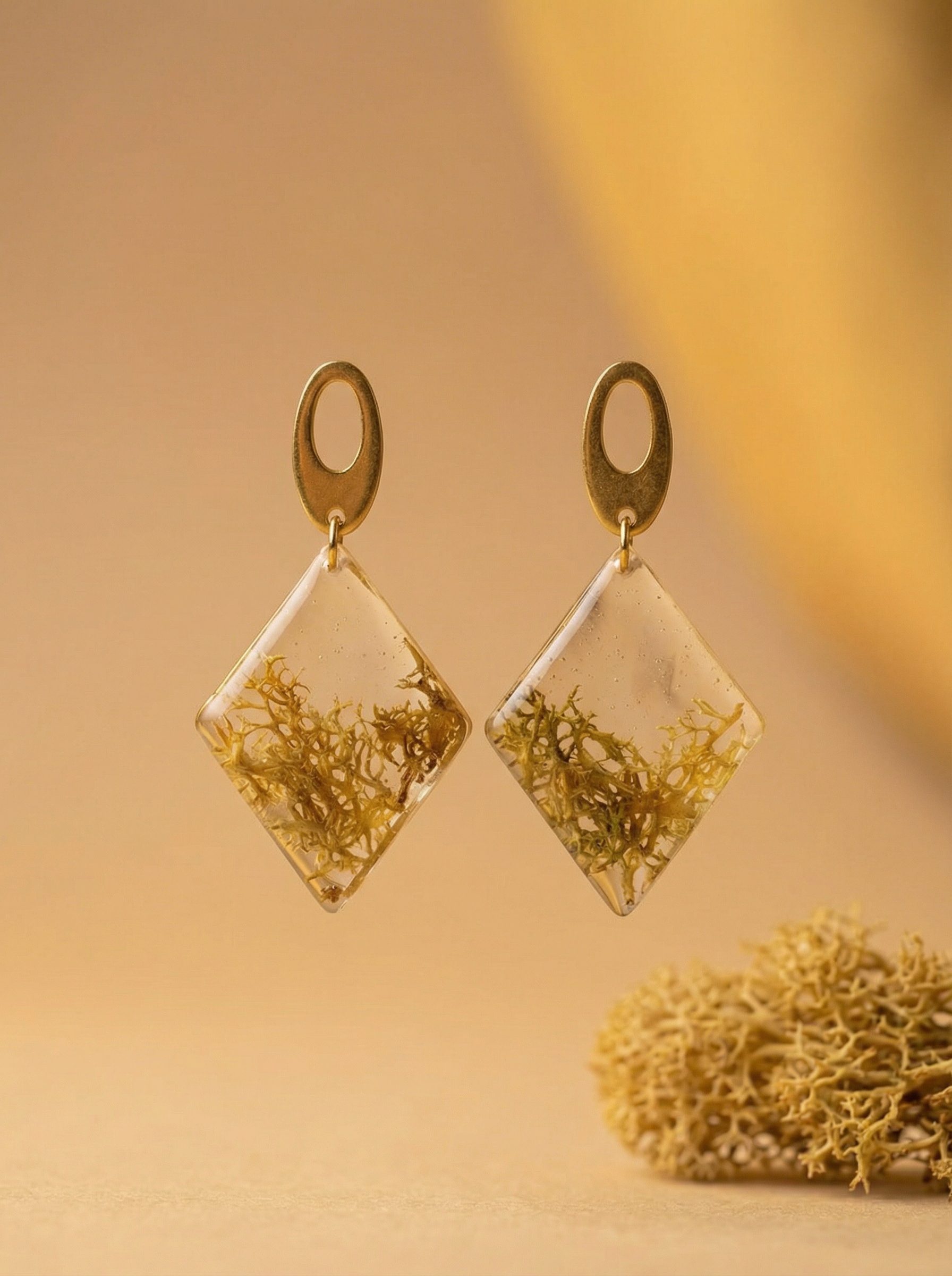 Handgemachte Harz Ohrringe mit Botanischen Einschlüssen